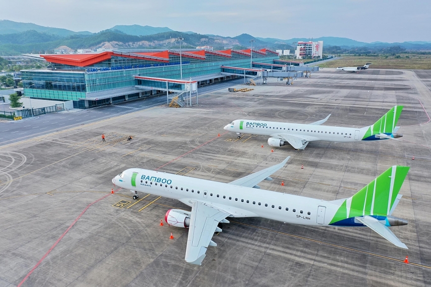 Mái vòm nhà ga mang biểu tượng cánh buồm no gió trên vịnh Hạ Long