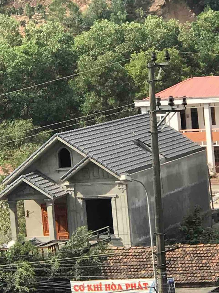 Người d&acirc;n tố t&igrave;nh trạng x&acirc;y dựng nh&agrave; tr&ecirc;n đất n&ocirc;ng nghiệp diễn ra phổ biến tại x&atilde; Lưu Kiếm