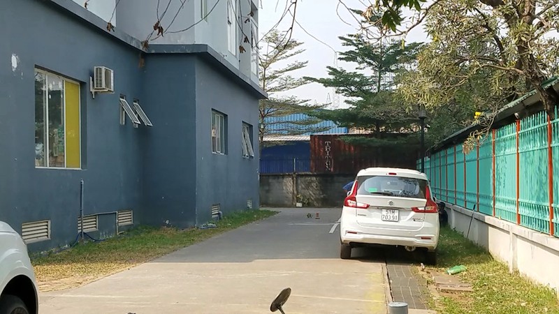 Rơi từ chung cư ở Bình Tân, một phụ nữ tử vong