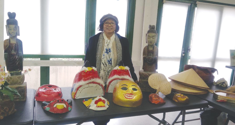 Quảng c&aacute;o văn h&oacute;a Việt ở Palaiseau.