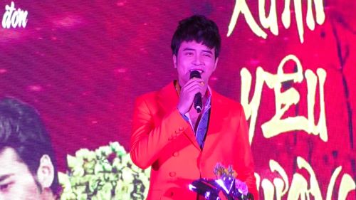 Vui Xuân Canh Tý: Báo Người cao tuổi mang yêu thương tới các cụ già neo đơn miền núi tỉnh Quảng Nam