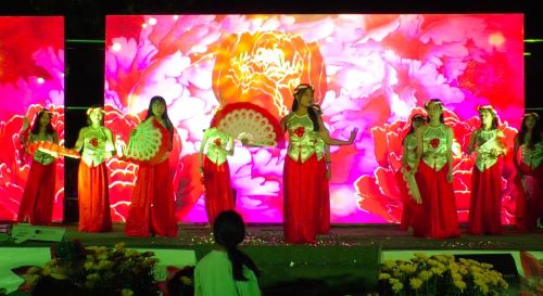 Vui Xuân Canh Tý: Báo Người cao tuổi mang yêu thương tới các cụ già neo đơn miền núi tỉnh Quảng Nam