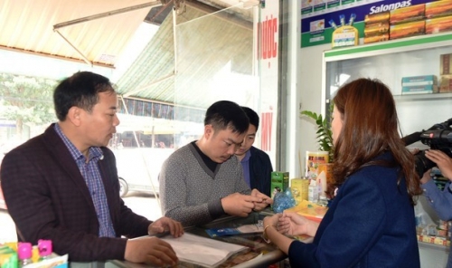 Nghệ An: Lập biên bản xử lý 2 nhà thuốc lợi dụng dịch bệnh Corona để tăng giá bán khẩu trang y tế