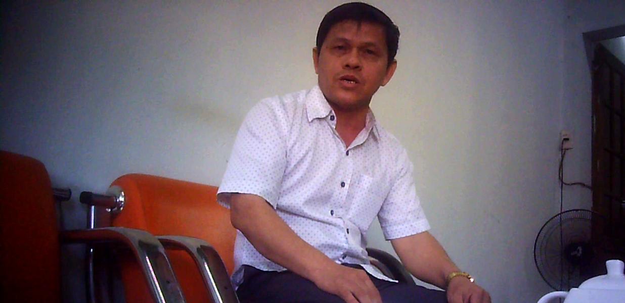 &Ocirc;ng Trần Minh Tạo gi&aacute;m đốc BQL dự &aacute;n huyện T&acirc;y Giang việc gi&aacute;m s&aacute;t chất lượng đ&atilde; c&oacute; đơn vị gi&aacute;m s&aacute;t độc lập chủ đầu tư kh&ocirc;ng thể theo từng xe c&aacute;t, xe đ&aacute; để gi&aacute;m s&aacute;t nguy&ecirc;n vật liệu để l&agrave;m đường