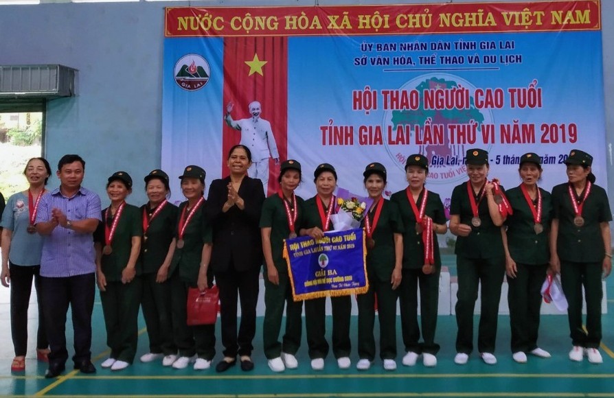 Hội NCT huyện Kbang đoạt giải Ba tại Hội thao NCT tỉnh