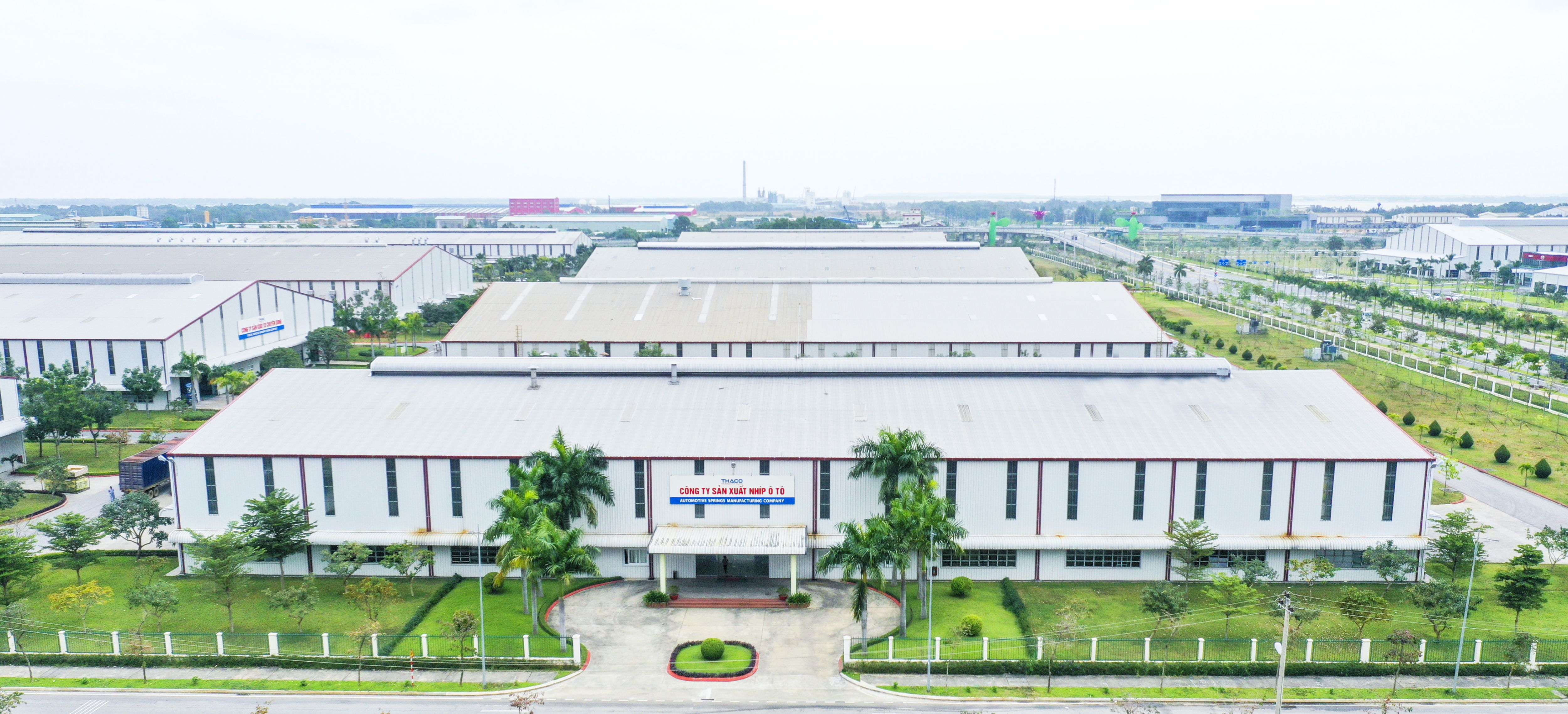 Tổng quan nh&agrave; m&aacute;y sản xuất nh&iacute;p