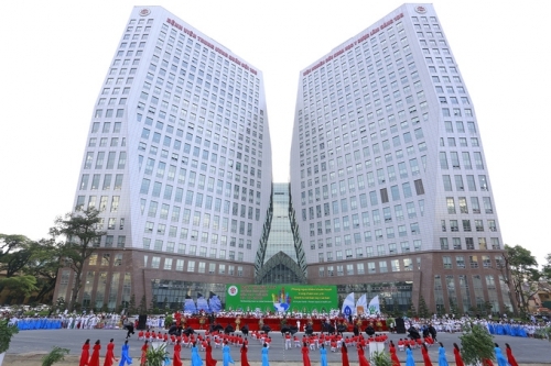 Kỉ niệm Ngày Thầy thuốc Việt Nam (27/2): Bệnh viện Trung ương Quân đội 108 phát triển nhiều kĩ thuật y cao, quyết liệt trong phòng, chống dịch COVID-1