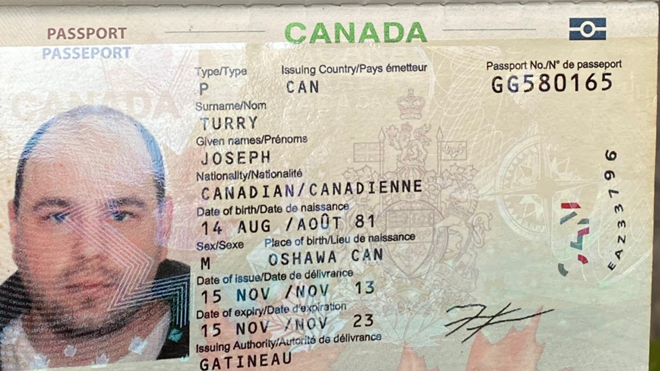 Xác định danh tính người đàn ông quốc tịch Canada tử vong trên vỉa hè phố cổ