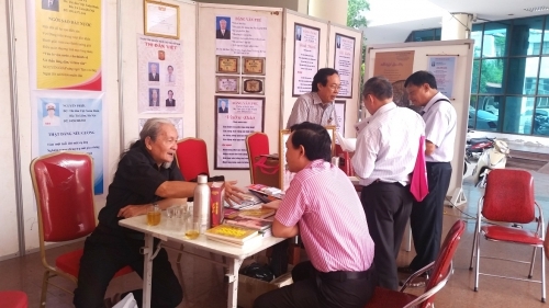 Thi đàn Việt trong đời sống tinh thần của người cao tuổi