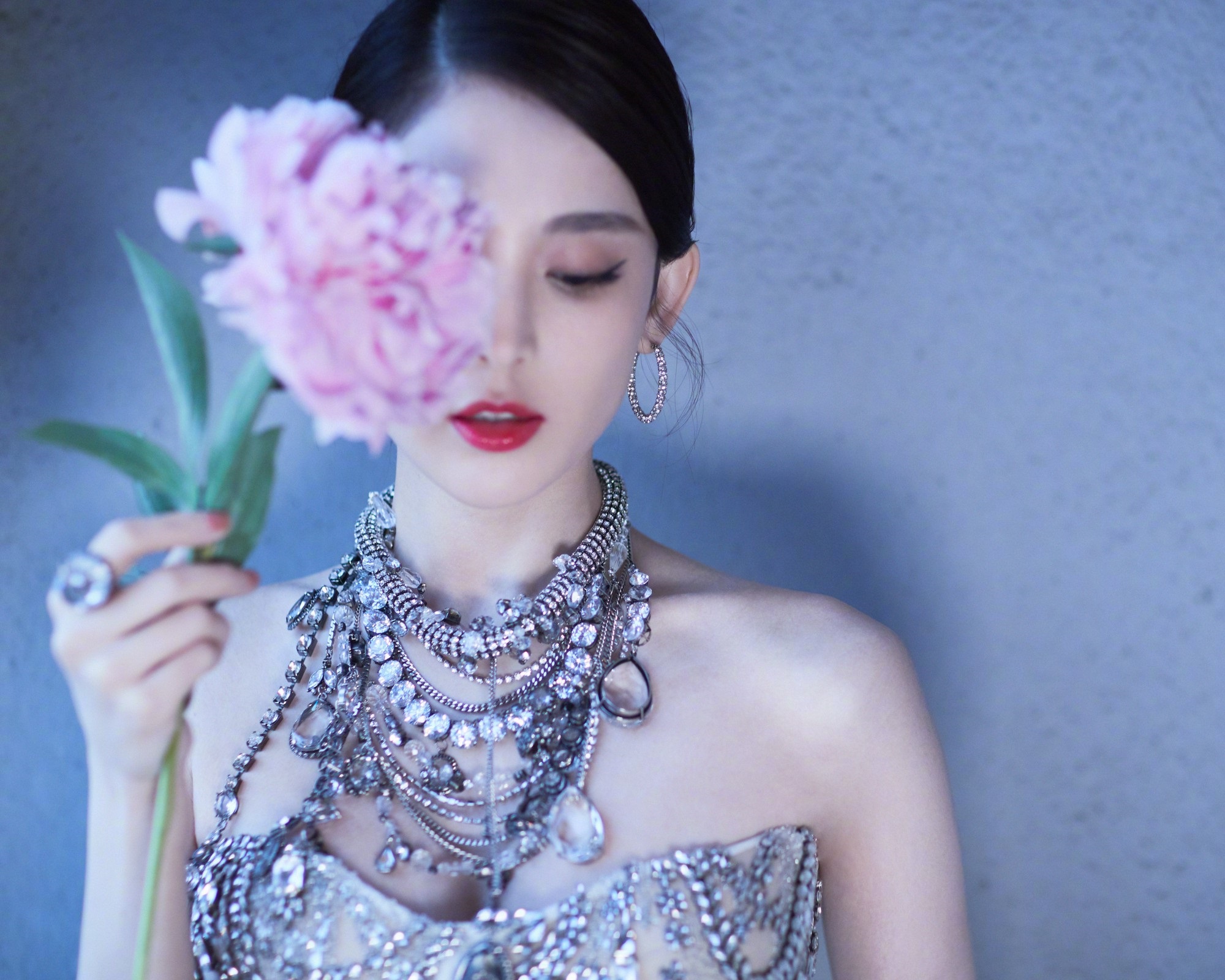 Tử vi Chủ nhật ngày 1/3: Thiên Bình cảm thấy bế tắc, Song Ngư thảnh thơi