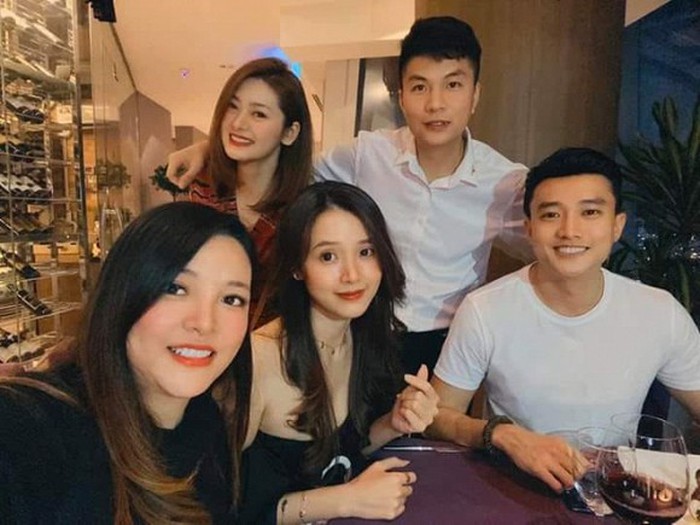 Cả hai thường xuy&ecirc;n xuất hiện với nhau trong c&aacute;c lần gặp gỡ bạn b&egrave;