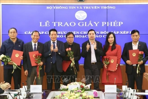 Trao giấy phép hoạt động cho 18 tạp chí chuyển đổi theo quy hoạch báo chí