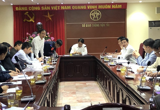 Ng&agrave;y 4/3 Sở GTVT H&agrave; Nội tổ chức họp với c&aacute;c doanh nghiệp (DN) vận tải về triển khai nghị định mới về quản l&yacute; vận tải (Nghị định 10) c&oacute; hiệu lực từ 1/4/2020.