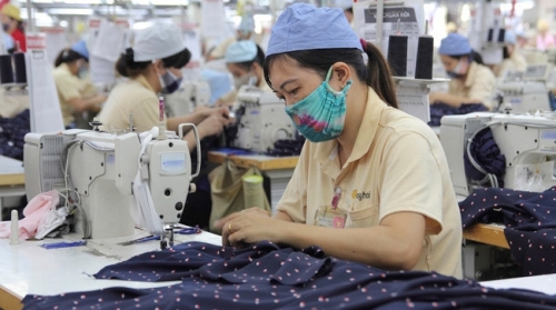 Từ 15/4 ngược đãi người lao động bị phạt tới 75 triệu đồng