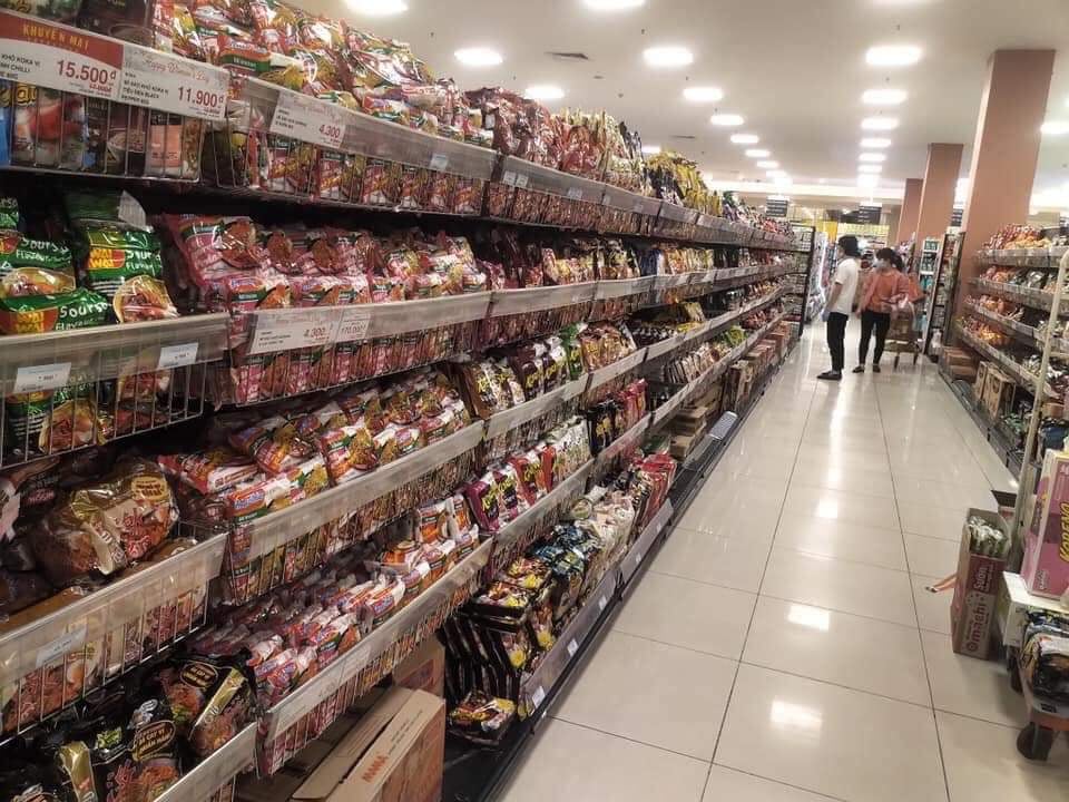 Bộ C&ocirc;ng Thương khẳng định nguồn dự trữ h&agrave;ng h&oacute;a vẫn dồi d&agrave;o, đảm bảo nguồn cung, v&igrave; vậy khuyến c&aacute;o người d&acirc;n kh&ocirc;ng n&ecirc;n lo lắng.