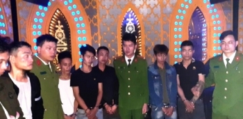 Nghệ An: Bắt giữ nhóm đối tượng sử dụng ma túy tập thể tại cơ sở kinh doanh Karaoke