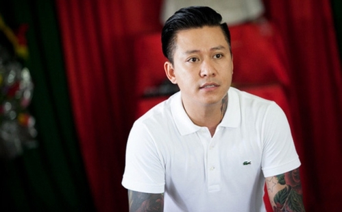 Tuấn Hưng tự cách ly sau chuyến lưu diễn ở Mỹ về