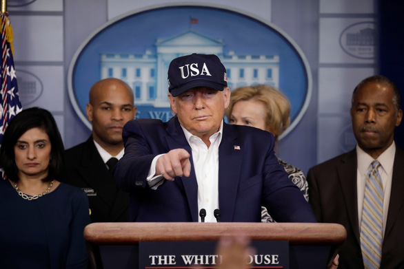 Tổng thống Mỹ Donald Trump &acirc;m t&iacute;nh với Covid-19.