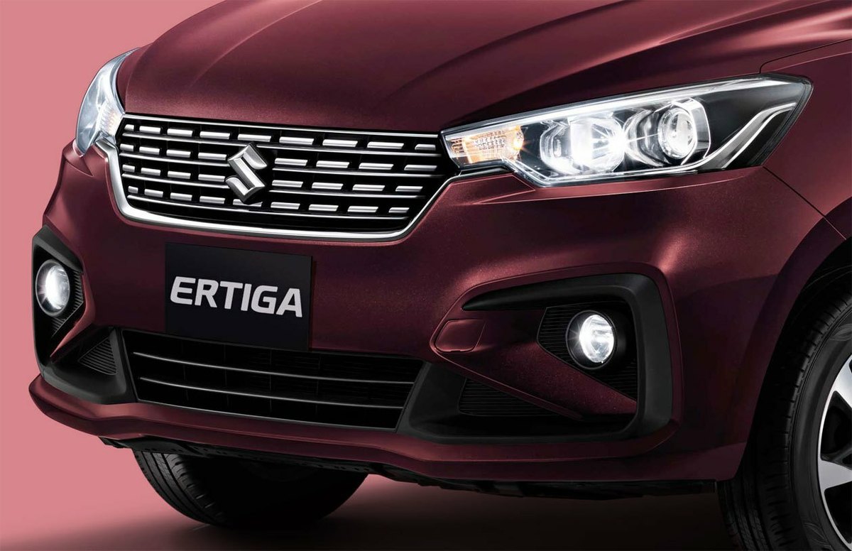 Đèn pha và đèn sương mù tăng sáng.