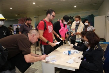 Tạm dừng cấp thị thực cho người nước ngoài nhập cảnh Việt Nam từ ngày 18/3
