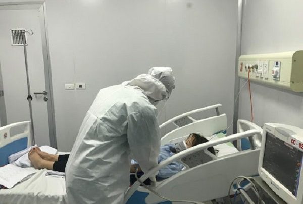 Bệnh nh&acirc;n thứ 19 đang phải chỉ định can thiệp tim phổi nh&acirc;n tạo.