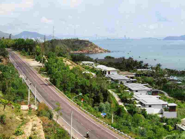 Bình Định: Thanh tra “sờ gáy” 2 khu nghỉ dưỡng ven biển thi công vi phạm - 1