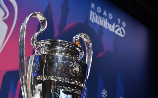 Champions League - giấc mơ l&ecirc;n đỉnh ch&acirc;u u bị ho&atilde;n v&ocirc; thời hạn