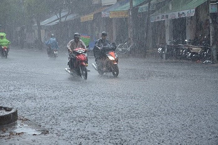 Dự b&aacute;o thời tiết ng&agrave;y mai 25/3/2020: Bắc Bộ mưa d&ocirc;ng rải r&aacute;c, v&ugrave;ng n&uacute;i cảnh b&aacute;o lốc s&eacute;t, mưa đ&aacute;