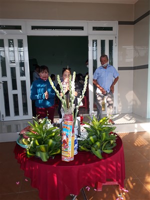 Kh&aacute;ch h&agrave;ng g&oacute;p vốn Dự &aacute;n Bảo An thăm hương chia buồn căn nh&agrave; nơi &ocirc;ng Ph&uacute;c tự s&aacute;t