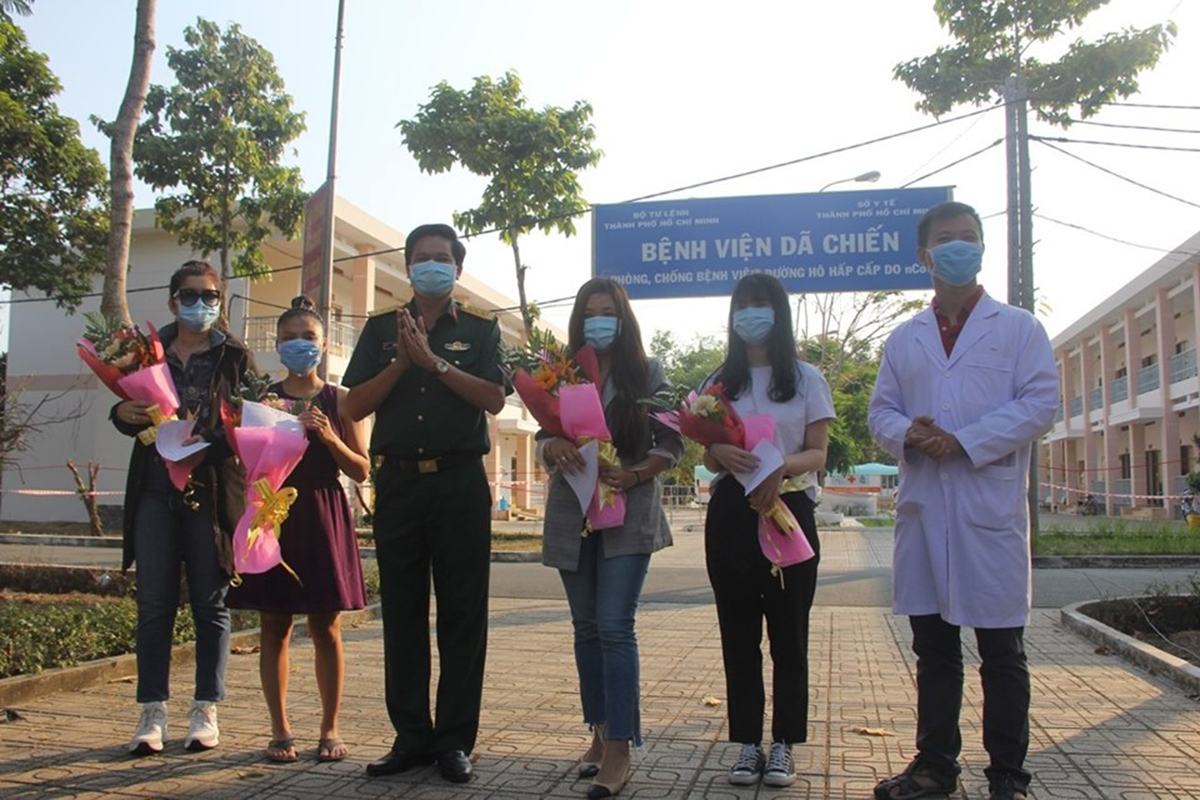 Tin vui cuối ng&agrave;y: 4 bệnh nh&acirc;n Covid-19 ở TP Hồ Ch&iacute; Minh xuất viện