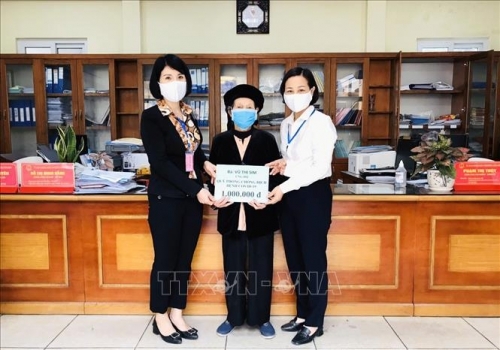 Cụ bà 103 tuổi dùng tiền tích góp ủng hộ phòng, chống dịch COVID-19