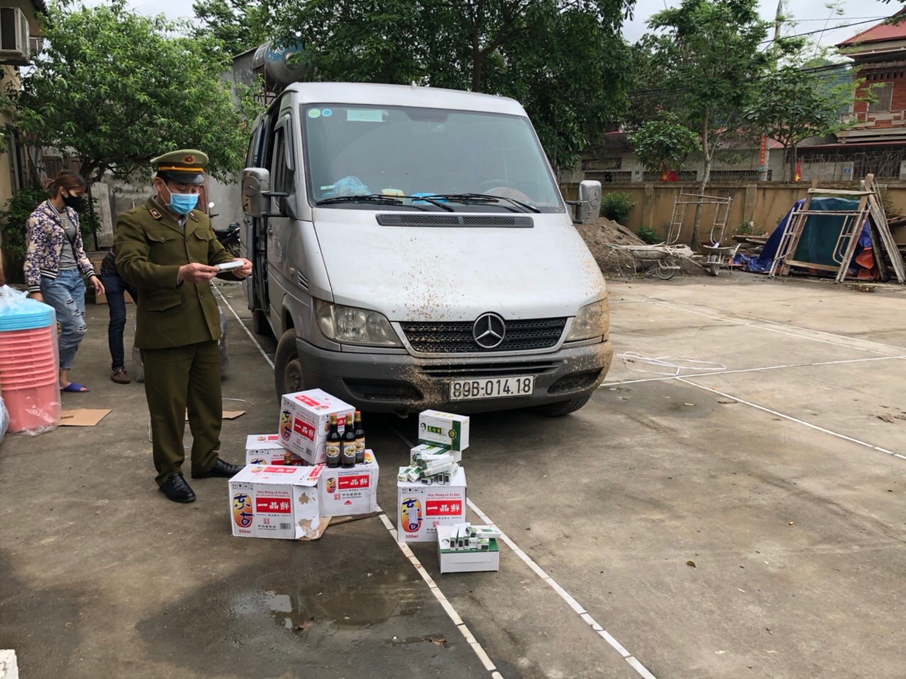 Số h&agrave;ng bị lực lượng chức năng bắt giữ v&agrave; xử l&yacute;.