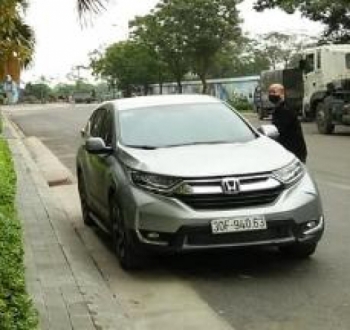 Honda CRV giảm giá "sốc"