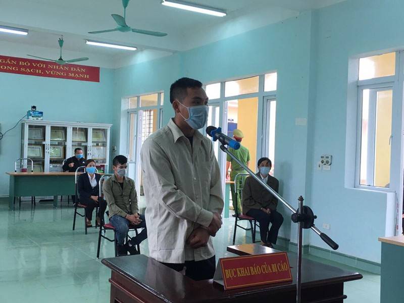 Phi&ecirc;n t&ograve;a x&eacute;t xử tại UBND x&atilde; Đ&ocirc;ng Ngũ, huyện Ti&ecirc;n Y&ecirc;n, tỉnh Quảng Ninh