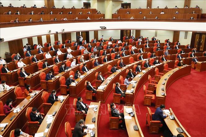 C&aacute;c đồng ch&iacute; l&atilde;nh đạo Đảng, Nh&agrave; nước v&agrave; c&aacute;c đại biểu dự Hội nghị. Ảnh: Tr&iacute; Dũng/TTXVN