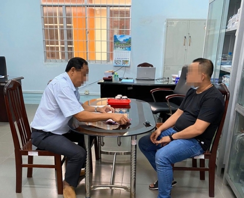 Bị phạt 7,5 triệu đồng vì đăng tin 'cách ly xã hội đến hết ngày 30/4' lên Facebook