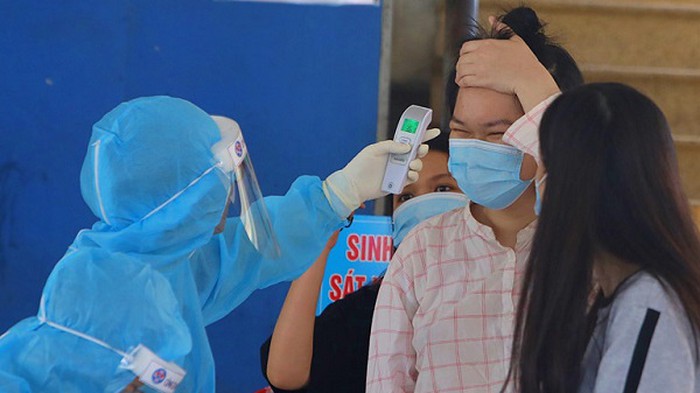 Dự b&aacute;o tới đ&acirc;y c&oacute; thể c&oacute; th&ecirc;m những ca mắc Covid-19 từ người nhập cảnh