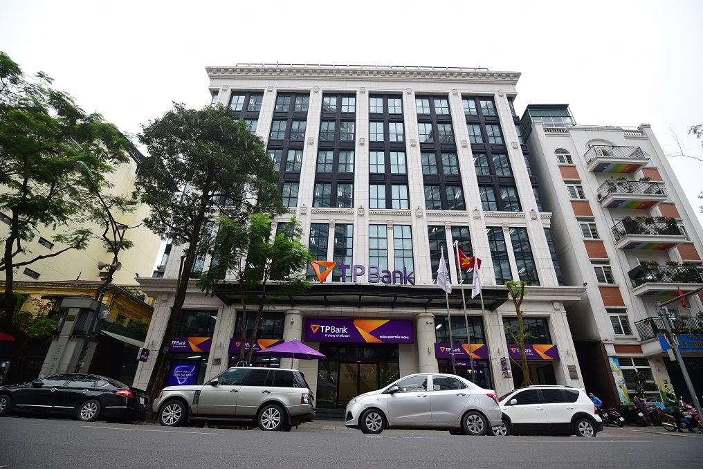 C&aacute;c điểm giao dịch TPBank được lựa chọn ở những khu vực thuận lợi, gi&uacute;p kh&aacute;ch h&agrave;ng dễ d&agrave;ng nhận biết