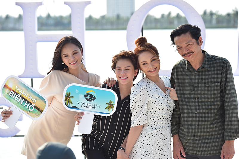 Tuy nhi&ecirc;n, một số kh&aacute;n giả tinh &yacute; cho biết, d&agrave;n diễn vi&ecirc;n của