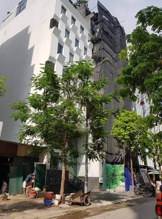 C&ocirc;ng tr&igrave;nh 35 v&agrave; cạnh c&ocirc;ng tr&igrave;nh 35 x&acirc;y dựng sai ph&eacute;p nhưng kh&ocirc;ng được xử l&yacute;