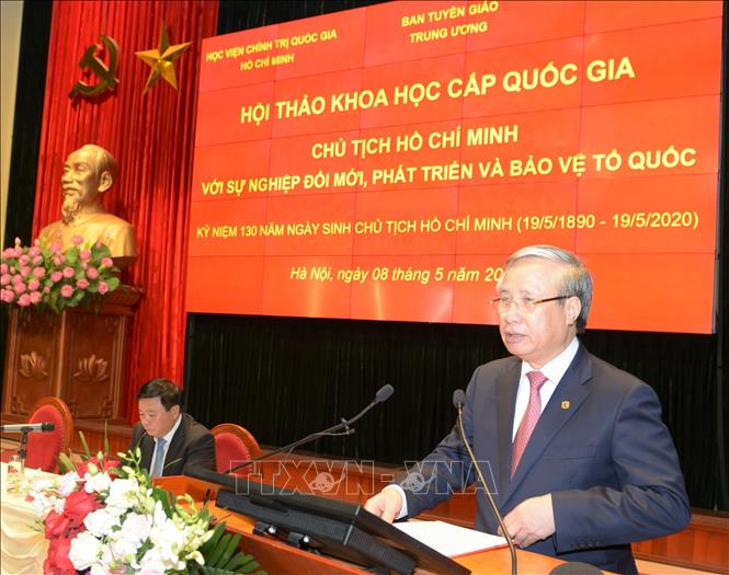 Đồng ch&iacute; Trần Quốc Vượng, Ủy vi&ecirc;n Bộ Ch&iacute;nh trị, Thường trực Ban B&iacute; thư Trung ương Đảng ph&aacute;t biểu khai mạc Hội thảo. Ảnh: Văn Điệp/TTXVN