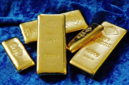 Gi&aacute; v&agrave;ng quay đầu phi&ecirc;n cuối tuần