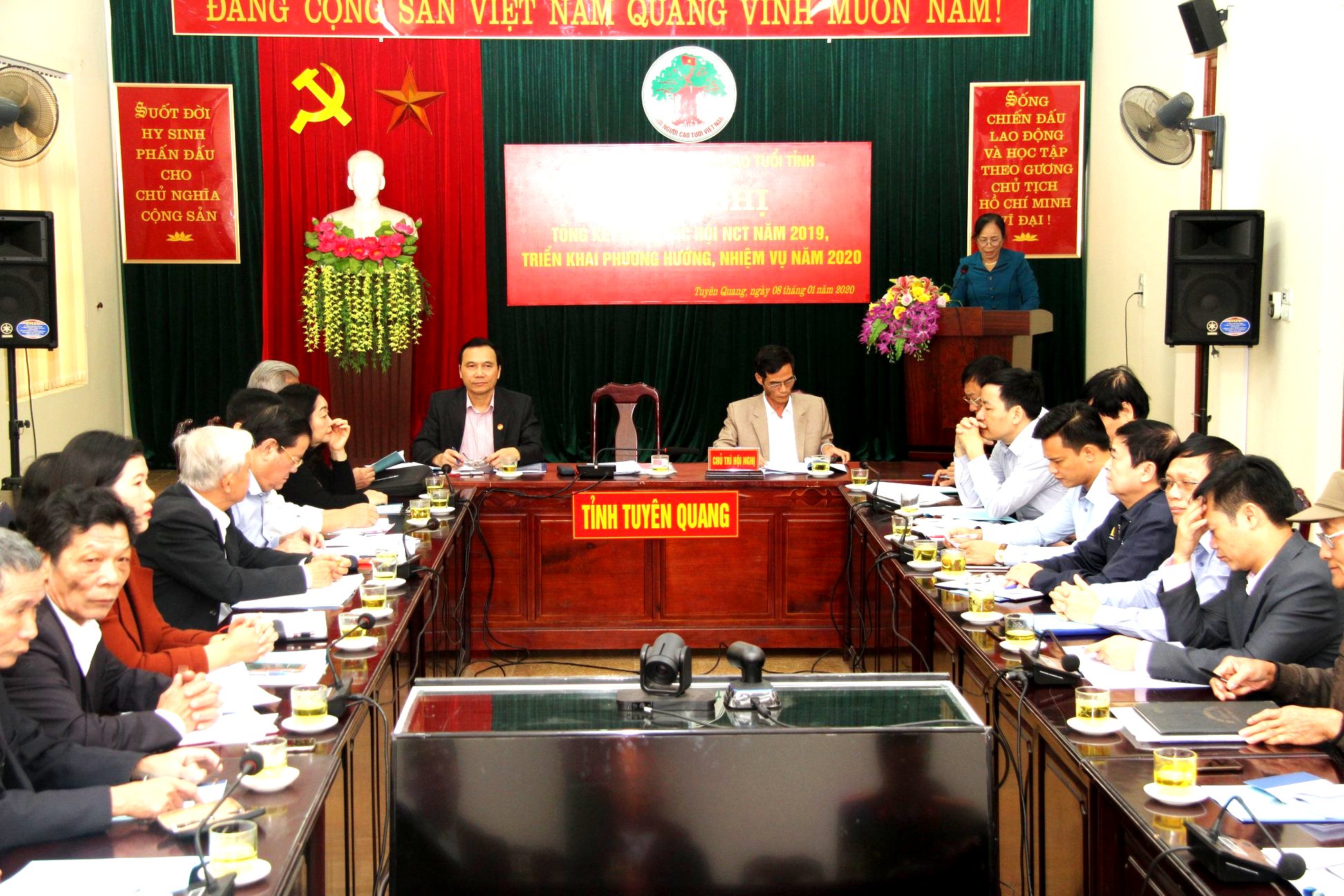 1 Hội nghị triển khai nhiệm vụ năm 2020 của NCT tỉnh Tuy&ecirc;n Quang