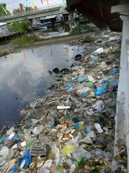 Huyện An Biên, tỉnh Kiên Giang: Trung tâm thương mại nhiều… rác