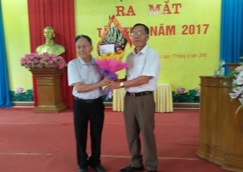 Hăng hái nhiệt tình công tác hội