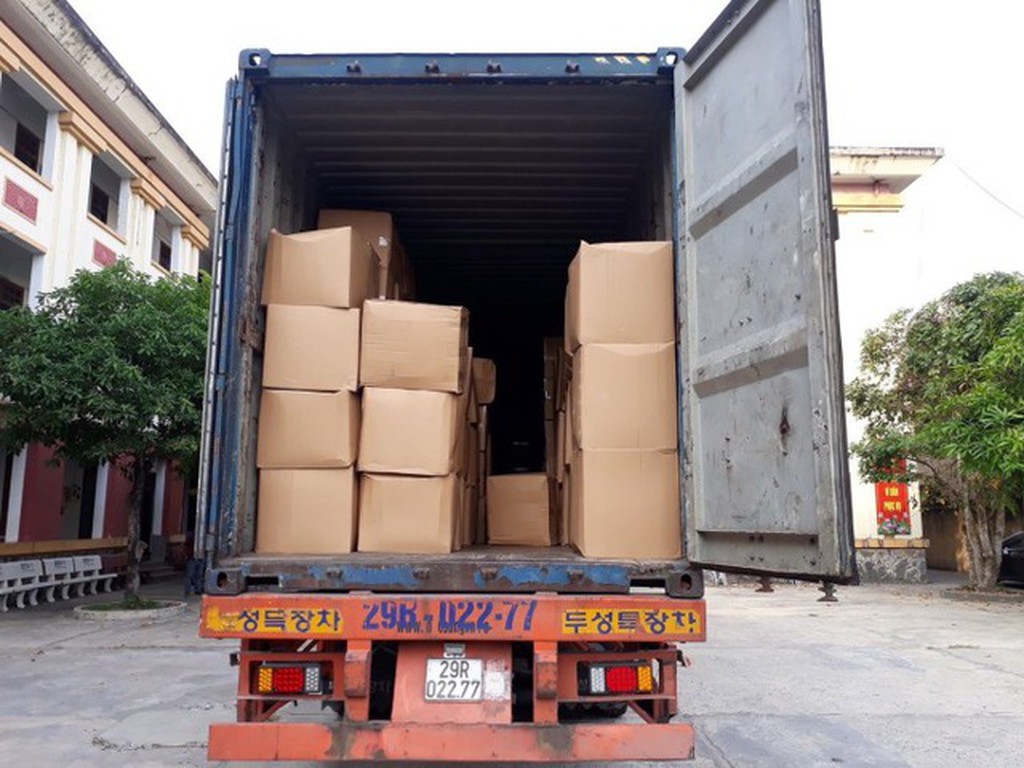 Quảng Bình: Phát hiện contrainer chở 336 thùng khẩu trang y tế không rõ nguồn gốc