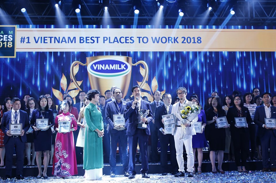 Vinamilk dẫn đầu bảng xếp h&agrave;ng 100 nh&agrave; tuyển dụng hấp dẫn nhất Việt Nam năm 2018