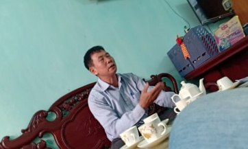 &Ocirc;ng Nguyễn Văn Minh, Chủ tịch UBND x&atilde; Đại Y&ecirc;n l&agrave;m việc với PV