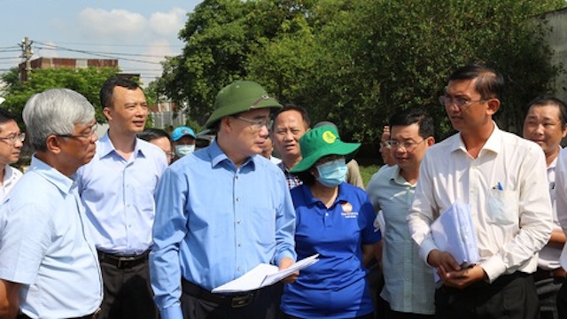 Đoàn công tác Thành ủy TP Hồ Chí Minh kiểm tra tình trạng vi phạm trật tự xây dựng