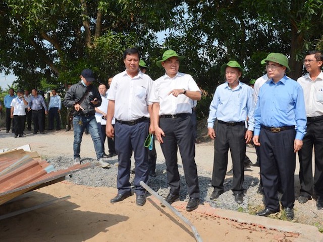 Đoàn công tác Thành ủy TP Hồ Chí Minh kiểm tra tình trạng vi phạm trật tự xây dựng